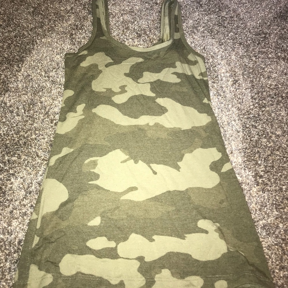 Camo fitted tank top